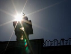 Gempar Kepala Babi Ditemukan di Luar Masjid Prancis: Tanda Perpecahan atau Sindiran?