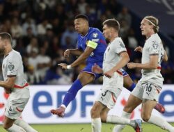 **Prancis Vs Islandia: Les Bleus Rengkuh Kemenangan Dramatis 2-1 di Parc des Princes**