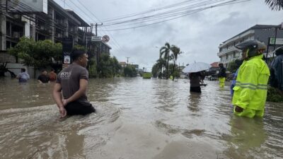 **Banjir Melanda Bali: Jembrana, Gianyar hingga Denpasar Terkena Imbas**