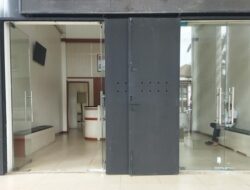 **Pintu Besi di Kantor Bupati Pandeglang, Solusi atau Perubahan Paradigma Keamanan?**