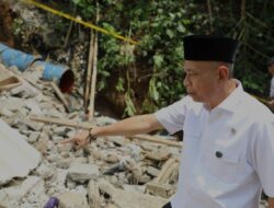 Wamensos Serahkan Santunan Kematian, Masyarakat Bogor Berharap Solusi Gedung Aman