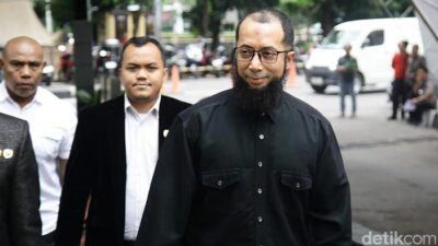 Ustaz Khalid Basalamah Diperiksa KPK, Ini Alasan di Balik Kasus Korupsi Kuota Haji