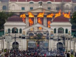 Nepal Berkobar! Demo Brutal Menyerang Gedung DPR dan Menteri Terancam