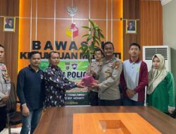 Tanam Pohon, Bawaslu dan Perpustakaan di Meranti Dukung Green Policing: Solusi Eksklusif untuk Lingkungan yang Lebih Baik