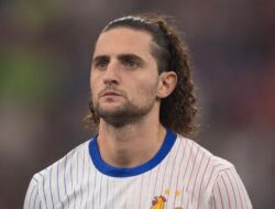 Milan Tetap Jadi Pilihan Utama Adrien Rabiot, Gelandang 30 Tahun Kembali ke Italia
