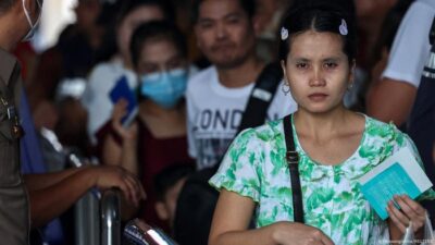 **Thailand Cabut Larangan Puluhan Tahun, Izinkan Pengungsi Myanmar Bekerja**