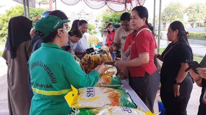 Pemkab Gianyar Bergerak, Guncang Pasar! Stabilkan Harga dengan Gerakan Pangan Murah