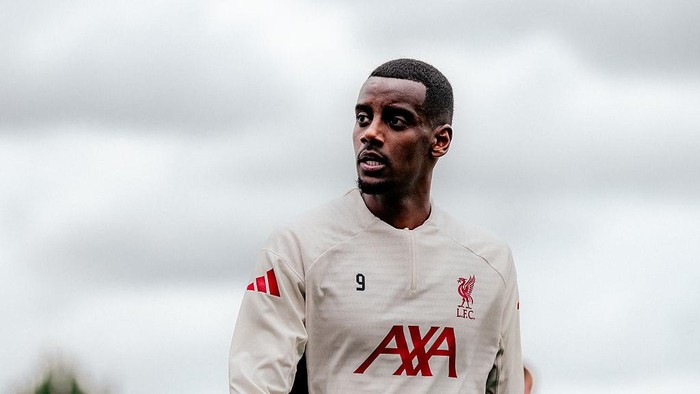 [Slot Tegaskan: Isak Butuh Waktu Nyetel di Liverpool, Apakah Ini Akhir dari Mimpi?]