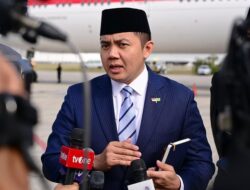 [Pakar Nilai Seskab Teddy Paling Dipercaya Prabowo di Kabinet, Ini Alasannya]