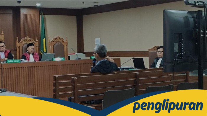 Tangisan Terdakwa Korupsi Rp 1 T: 