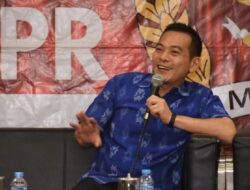 **”Usulan 1 Orang 1 Akun Tiap Medsos, PKB Harap Tak Batasi Kebebasan Berekspresi”**