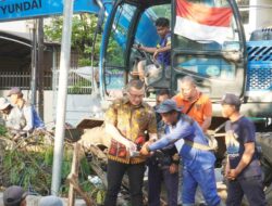 **”Kenneth DPRD DKI Pastikan Perbaikan Parapet di Kedoya Sesuai Standar, Wujud Kehati-hatan bagi Masyarakat”**