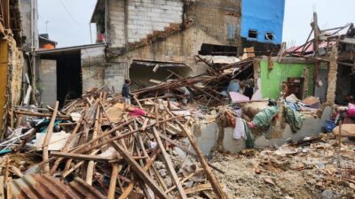 **20 Rumah Hancur dalam Ledakan Gas Pamulang, 3 Runtil!**