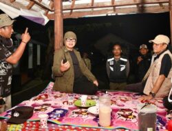 “Bima Arya: Warga NTB Harus Jadi Garda Terdepan Keamanan, Yuk Ikut Siskamling!”