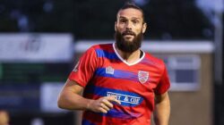 Debut Mimpi Buruk Mantan Pemain Termahal Liverpool: Andy Carroll Dapatkan Kartu Merah