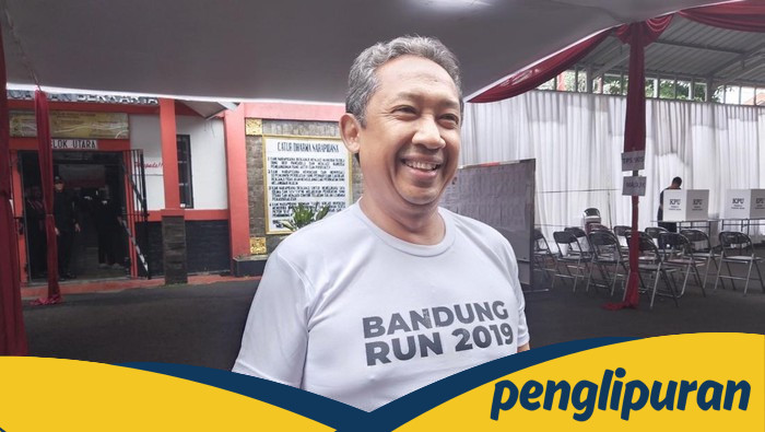 Mantan Walkot Bandung Yana Mulyana Bebas dari Penjara - Alternatif 1