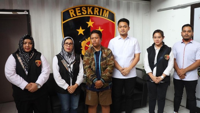 KPAI Nilai 'Ayah Juna' Penyiksa Keji Bocah Bisa Dijerat Pasal Berlapis - Alternatif 1