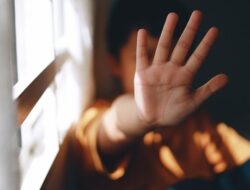 Polisi Ungkap Motif Awal Pasangan Sejenis Ibu Siksa Bocah di Jaksel: Kasus Mengerikan yang Menyedot Perhatian