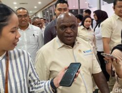 Menteri HAM Pigai Bocorkan Rencana Kontroversial Lapangan Demo di DPR