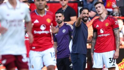 Fans MU Kini Tinggalkan Stadion Lebih Awal, Rooney: Zamanku Tak Begitu! #MUFC #ManchesterUnited