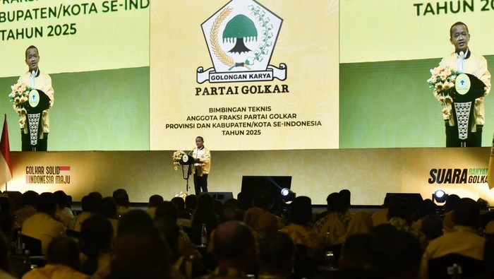 Reshuffle Bahlil: Prabowo Bisa Lakukan Tiap Saat, Tren Kebijakan Terbaru!