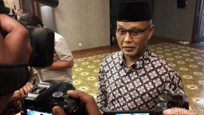 “Pimpinan Komisi I DPR: Setiap Warga Harus Punya 1 Akun di Tiap Medsos, Mencegah Penyebaran hoax!”