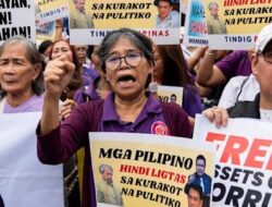 Dunia Hari Ini: Presiden Filipina Tolak Menyalahkan Warga yang Protes, Apa Artinya untuk Demokrasi?