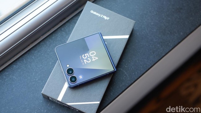 Review Galaxy Z Flip7: Layar Lebih Besar, Baterai Makin Awet - Update 1