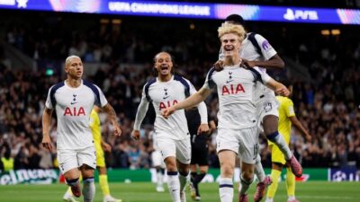 **Tottenham Hotspur vs Villarreal: Kiper Villarreal LuiZ Junior Ciptakan Gol Bunuh Diri dalam Kemenangan Spurs 1-0**