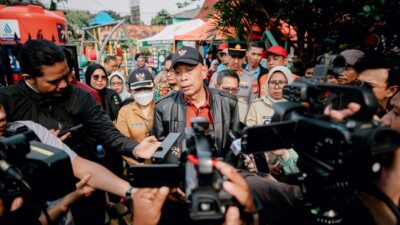 Wamensos Agus Jabo Serahkan Bantuan ke Korban Kebakaran di Pasar Senen, Perjuangan Nyata di Tengah Kecelakaan besar
