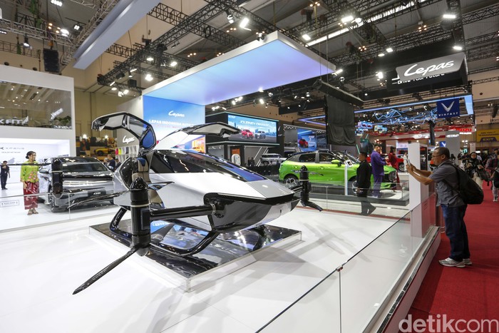 **Waduh! 2 Mobil Terbang Xpeng AeroHT Tabrakan saat Latihan di Changchun Airshow**