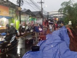 “Jalan ke Gunung Salak Bogor Longsor Saat Sedang Diperbaiki”