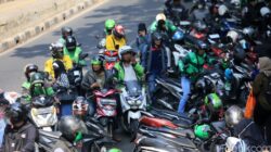 Aplikasi Negara: Ujung Pisau atau Pelampung bagi Driver Ojol?