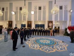 Prabowo Subianto Anugerahkan Jenderal Kehormatan kepada Djamari dan Ahmad Dofiri dalam Langkah Bersejarah