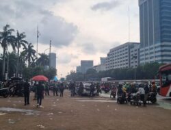 Perwakilan Sudah Temui Legislator, Massa Ojol Mulai Bubarkan Diri dari DPR – Alternatif 1