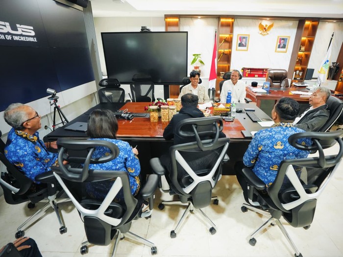 Siap Bantu Perizinan, Wamensos Dukung Pendirian Sekolah Rakyat di Kebumen - Update 1