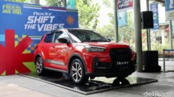 **Sat Set! Daihatsu Rocky Terbaru Dikirim ke Konsumen Mulai Bulan Ini**
