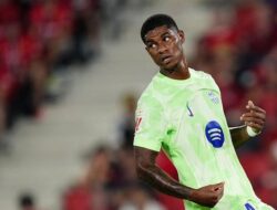 **Rashford Belajar Cara Baru Main Sepakbola dengan Barcelona**