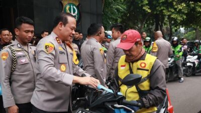 Kapolda Metro Ajak ‘Ojol’ Jaga Jakarta di ‘Jumat Peduli’