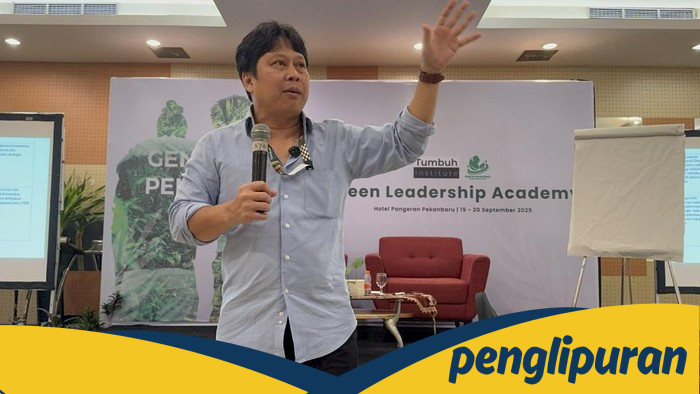 Prof Robert Ungkap: Masyarakat Adat, Kunci Menyelamatkan Bumi dari Kehancuran