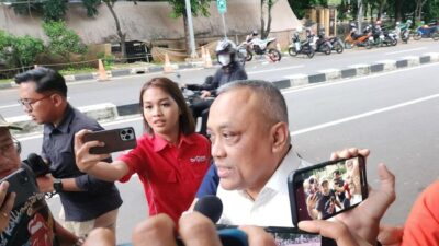 “8 Jam Diperiksa KPK, Eks Bendahara Amphuri Bingung Soal Kuota Haji”