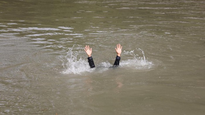 2 Pelajar Hilang Tenggelam di Sungai Cisadane Bogor, Tim SAR Berjuang melawan waktu!