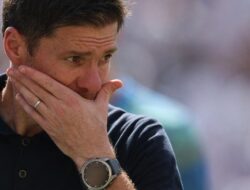 “Simpati Alonso usai Simeone Jadi ‘Korban’ Fans Liverpool: Kisah Perjuangan di Balik Gontok”