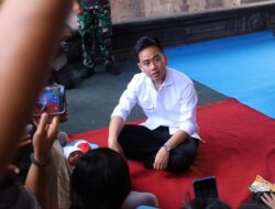 **Bos PPI: Ketidakhadiran Gibran di Pelantikan Menteri, Ada Apa?**