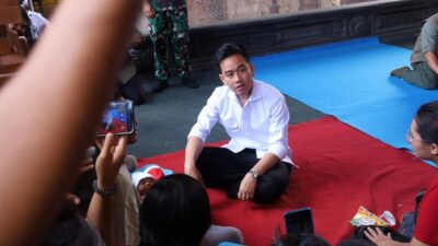 **Bos PPI: Ketidakhadiran Gibran di Pelantikan Menteri, Ada Apa?**
