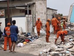 “Cakung Dalam Krisis: Ruko-Rumah Tercambuk Bus Transjakarta, Apa yang Terjadi Selanjutnya?”