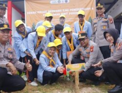 Mahasiswa ‘Agen Green Policing’ dan Polisi Tanam Pohon di Siabu Camping Ground: Langkah Nyata Menuju Bumi yang Lebih Hijau