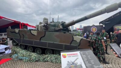 Tank Harimau dan Panser Badak Menjadi Sorotan di Pameran TNI AD Monas