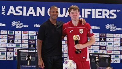 “Patrick Kluivert: Menikmati Tekanan, Membangun Timnas Indonesia dari Nol”
