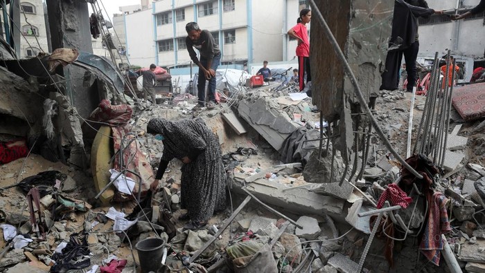 Hamas Ungkap Foto Perpisahan Sandera, Peringatkan Risiko Serangan Israel